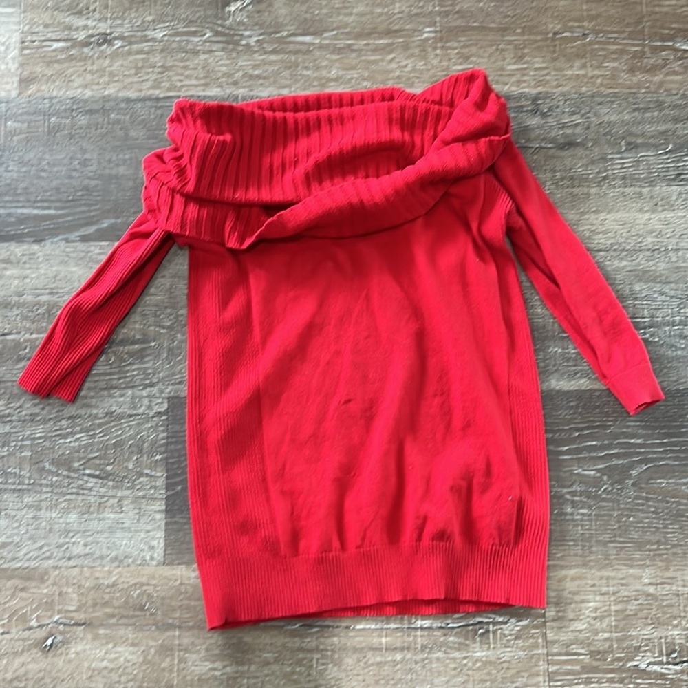 Express Sweater - Picture 2 of 2